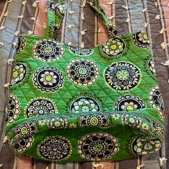 Vera Bradley Green Patterned Tote Bag - Picture 3 of 6